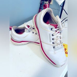 Sqairz Golf Shoes size 10. Worn for one golf season, but still in great shape.